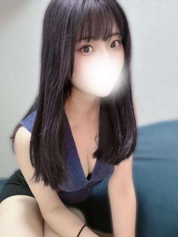 あおい 大阪日本橋のメンズエステならぶるーべりースパ。キレイな女性と非日常の癒しの空間でリラックスタイムを